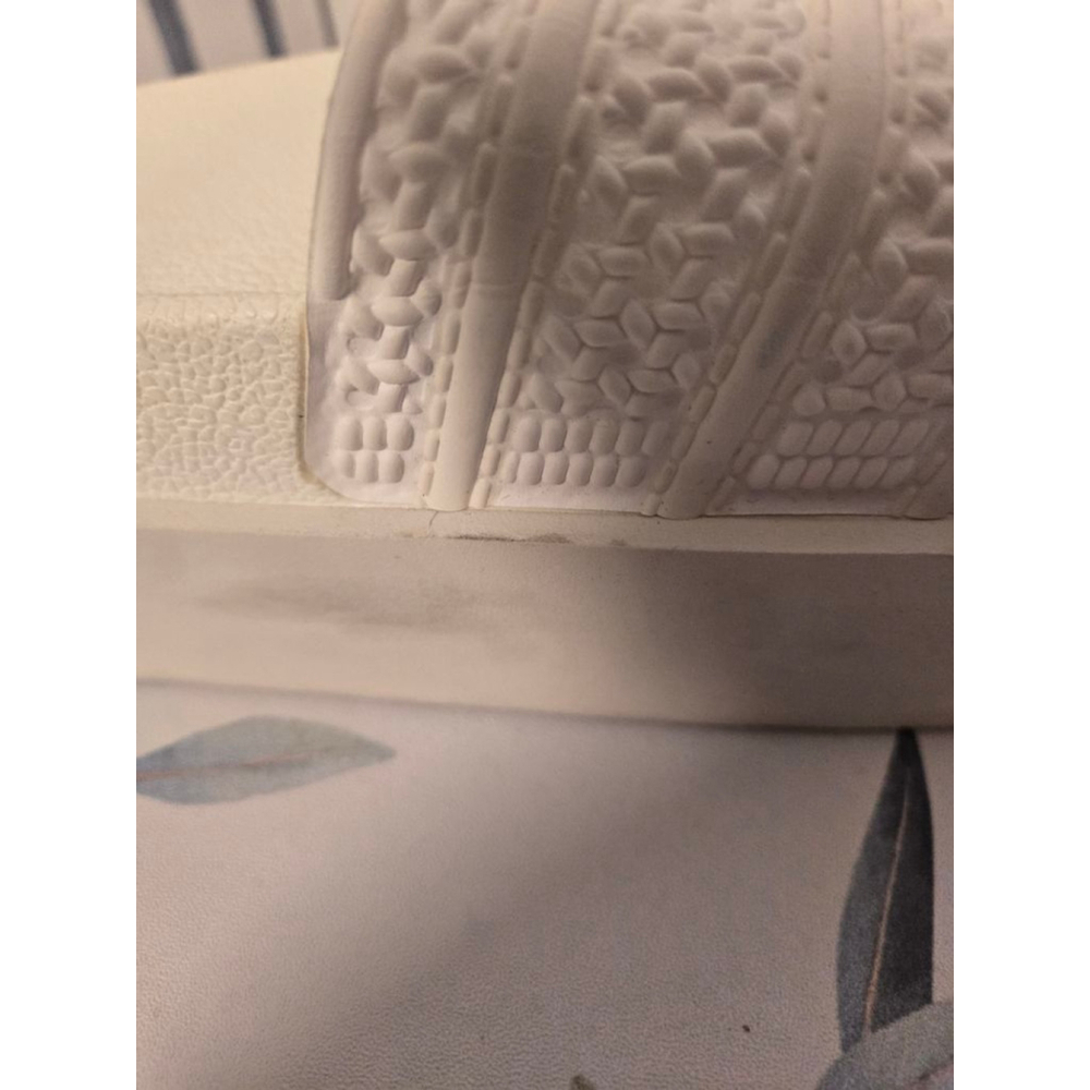 Women's Adidas White Adilette Platform Slides Size 8 - Picture 3 of 12